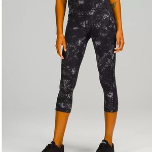 Women’s Lululemon Crops